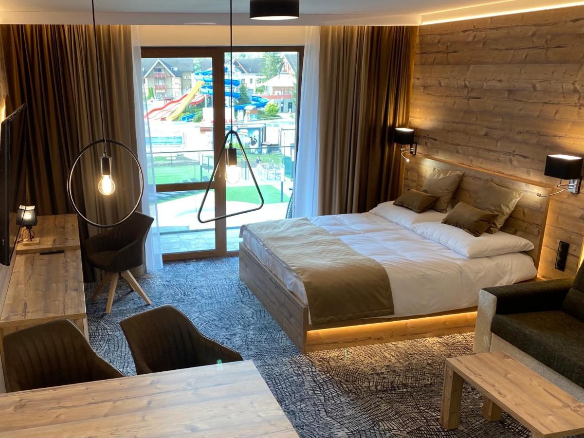 Luxusne Studia V Hoteli Akvamarin เบเชนยอวา ภายนอก รูปภาพ